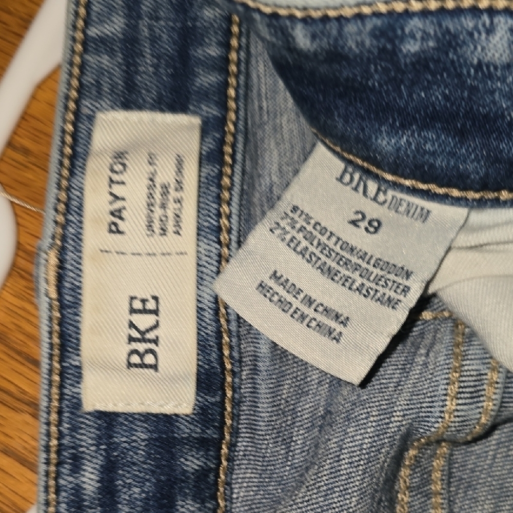 Trendy Distressed Skinny Jeans for Women LOT R2 - Picture 2 of 7